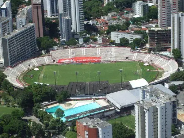 Tempos de Futebol - Estádio Eládio de Barros, Recife-PE. O popular Estádios  dos Aflitos carrega em sua história partidas épicas. 1939- Náutico 5x2  Sport, inauguração do estádio; 1945- Náutico 21x3 Flamengo de