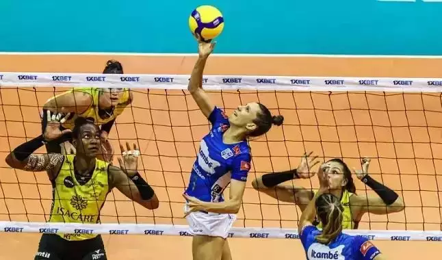 Brasil vence o México no tie-break e está na final do vôlei feminino