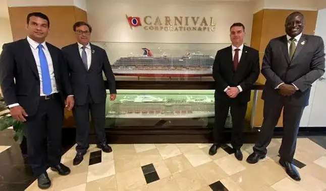 Bolsonaro visita Las Vegas e pede a regularização dos cassinos no Brasil