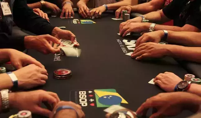 A importância do networking para jogadores de poker