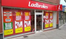 Casa de apostas Ladbrokes recebe advertência por propaganda