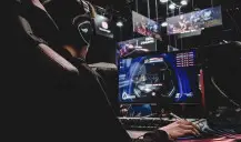 Casas de apostas investem no mundo dos eSports