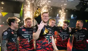 CS:GO: FaZe Clan levanta taça da ESL Pro League Season 15