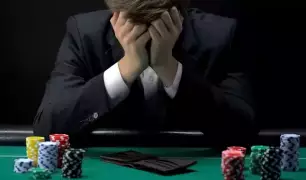 Depressão no poker: Desafios, estratégias e conscientização