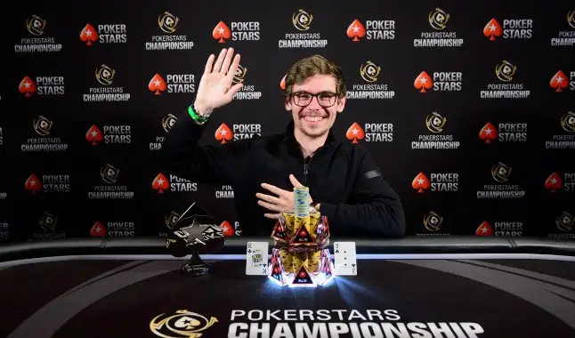 Estrela do Poker: Fedor Holz