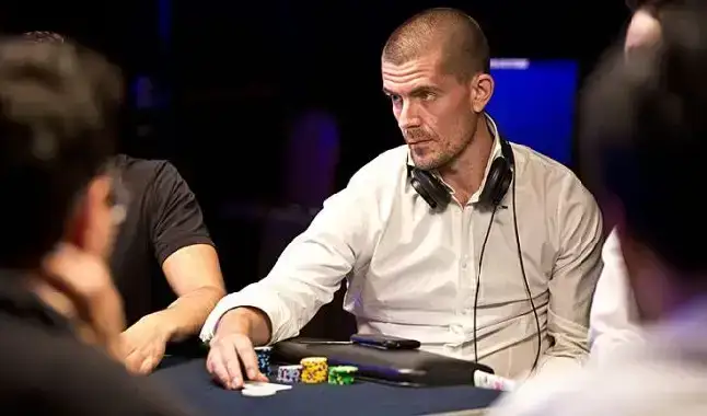 Estrela do Poker: Gus Hansen