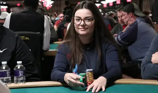 Lauriê Tournier crava Mini Bounty Builder High Roller