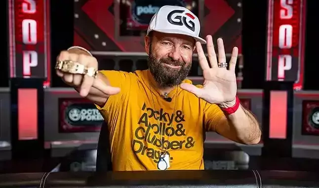 Os Melhores Jogadores de Poker para Acompanhar nas Redes Sociais