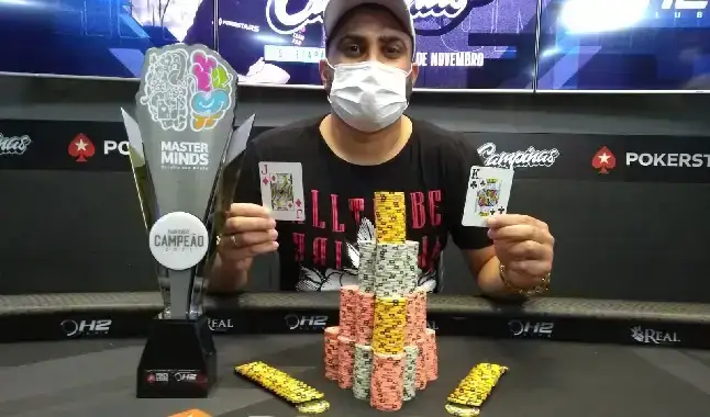 Raphael Soares leva título do Main Event do MasterMinds