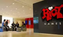 Riot Games condenada por discriminação de gênero