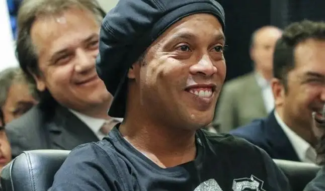 Ronaldinho Gaúcho presente em evento de apostas