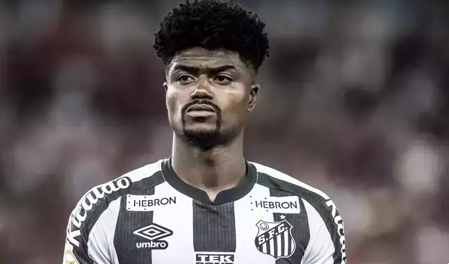 Santos corta contrato de Eduardo Bauermann