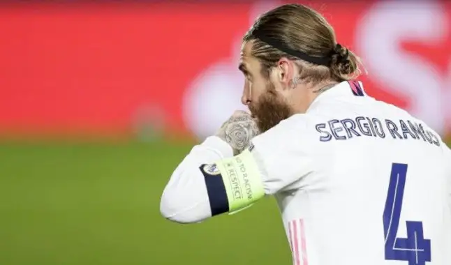 Sérgio Ramos se lesiona e está fora dos jogos contra Barça e Liverpool
