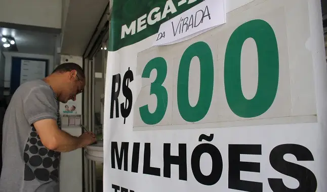 Vencedor da Mega-Sena que não retirou seu prêmio deverá ser avisado, alerta Procon