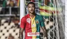 Ygor Catatau continua banido do futebol brasileiro